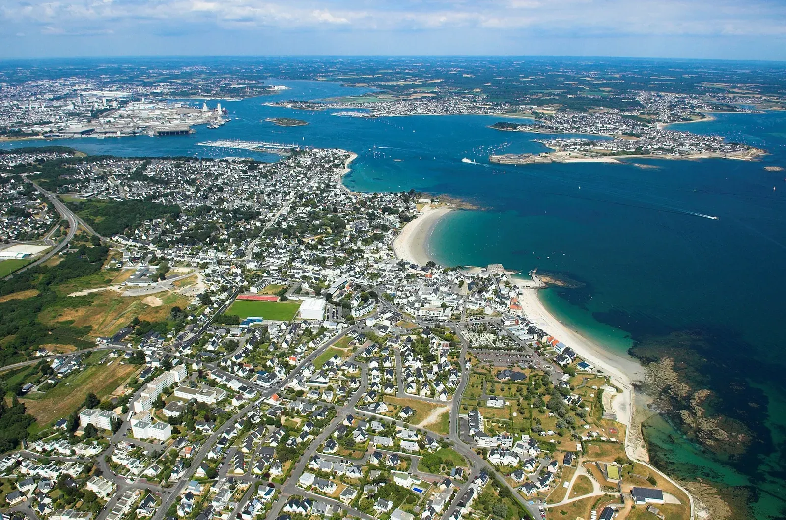 Vue aérienne de Larmor-Plage et de la rade de Lorient